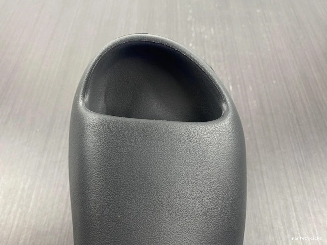 Yeezy Onyx Adidas HQ6448 Slide 0729